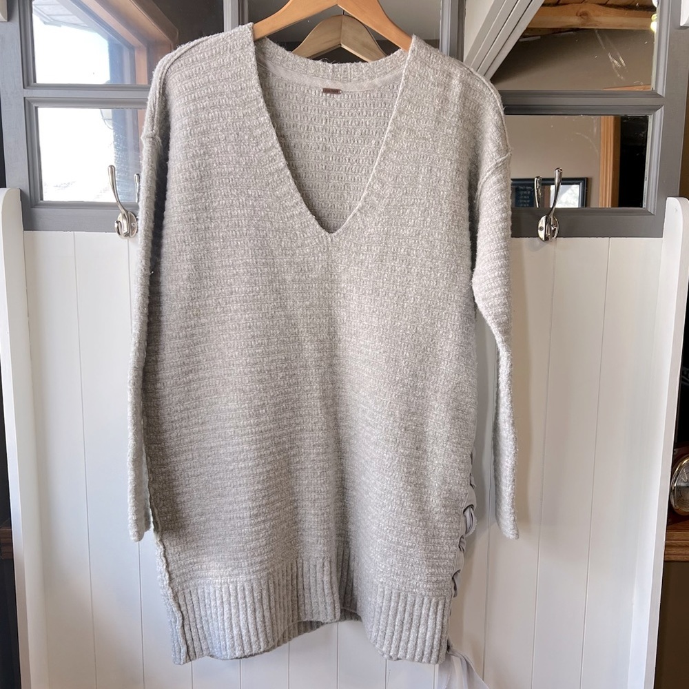 Free People Grey Heart it Up Tunic Sweater, Size Xlarge
